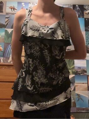 Dressbarn Y2K Asymmetrical Ruffle Tank